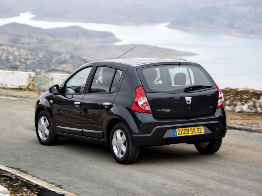  Dacia Sandero 2008 года  (фото 13 из 52)